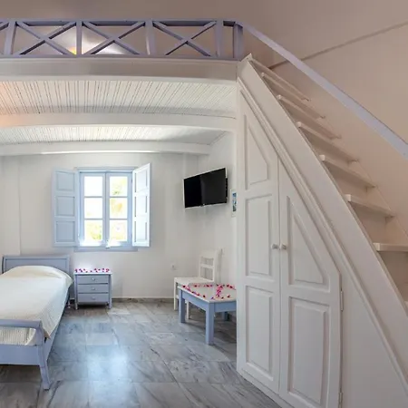 Pelagos - Hotel 2*